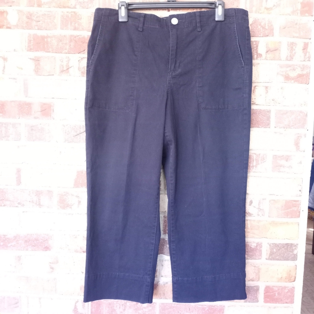 Bandolino Navy Blue Utility Capri Pants
